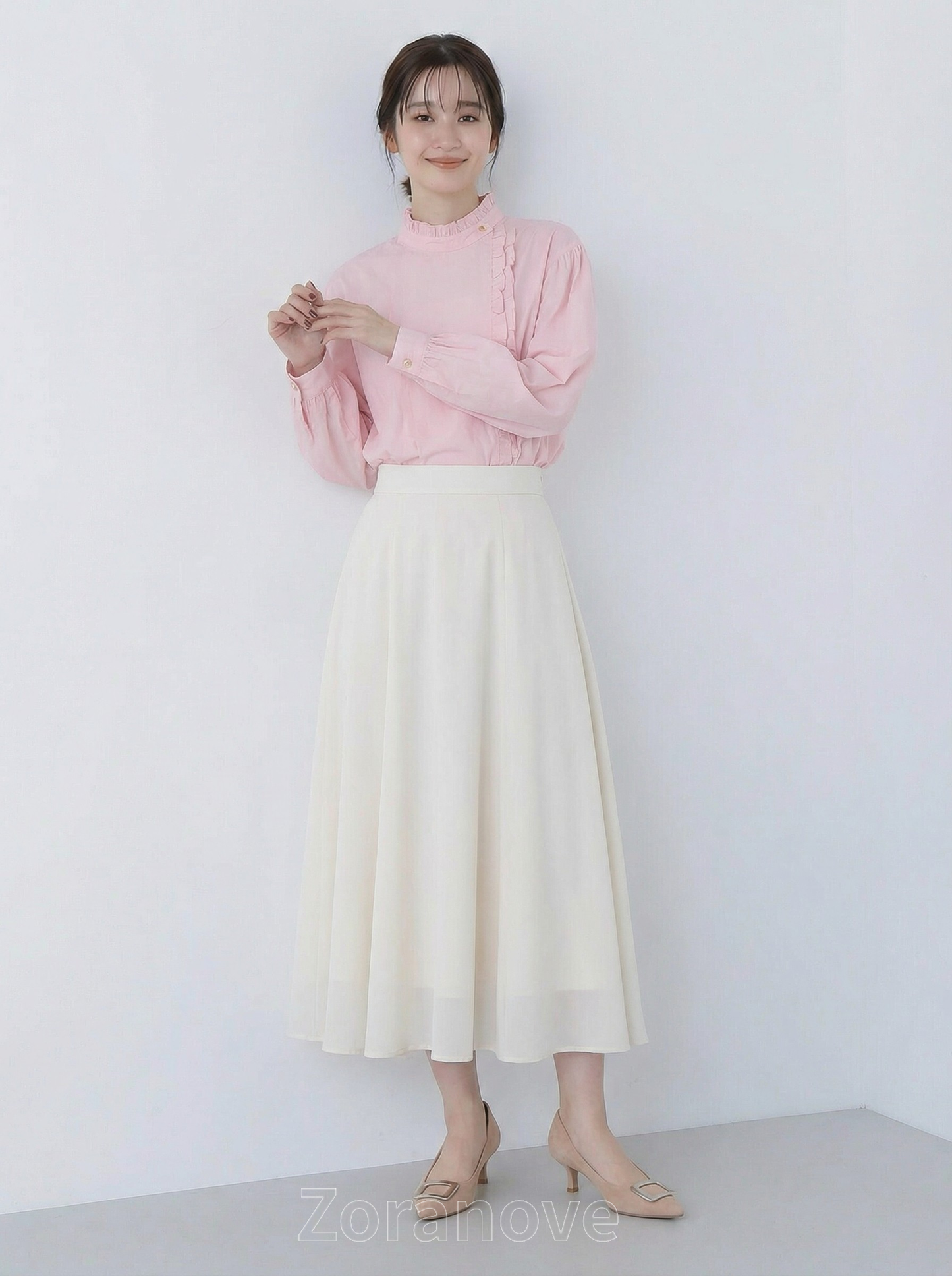 淺粉紅色立領荷葉邊燈籠袖襯衫