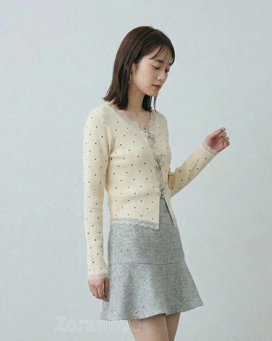 蕾絲透空花飾波點修身長袖上衣