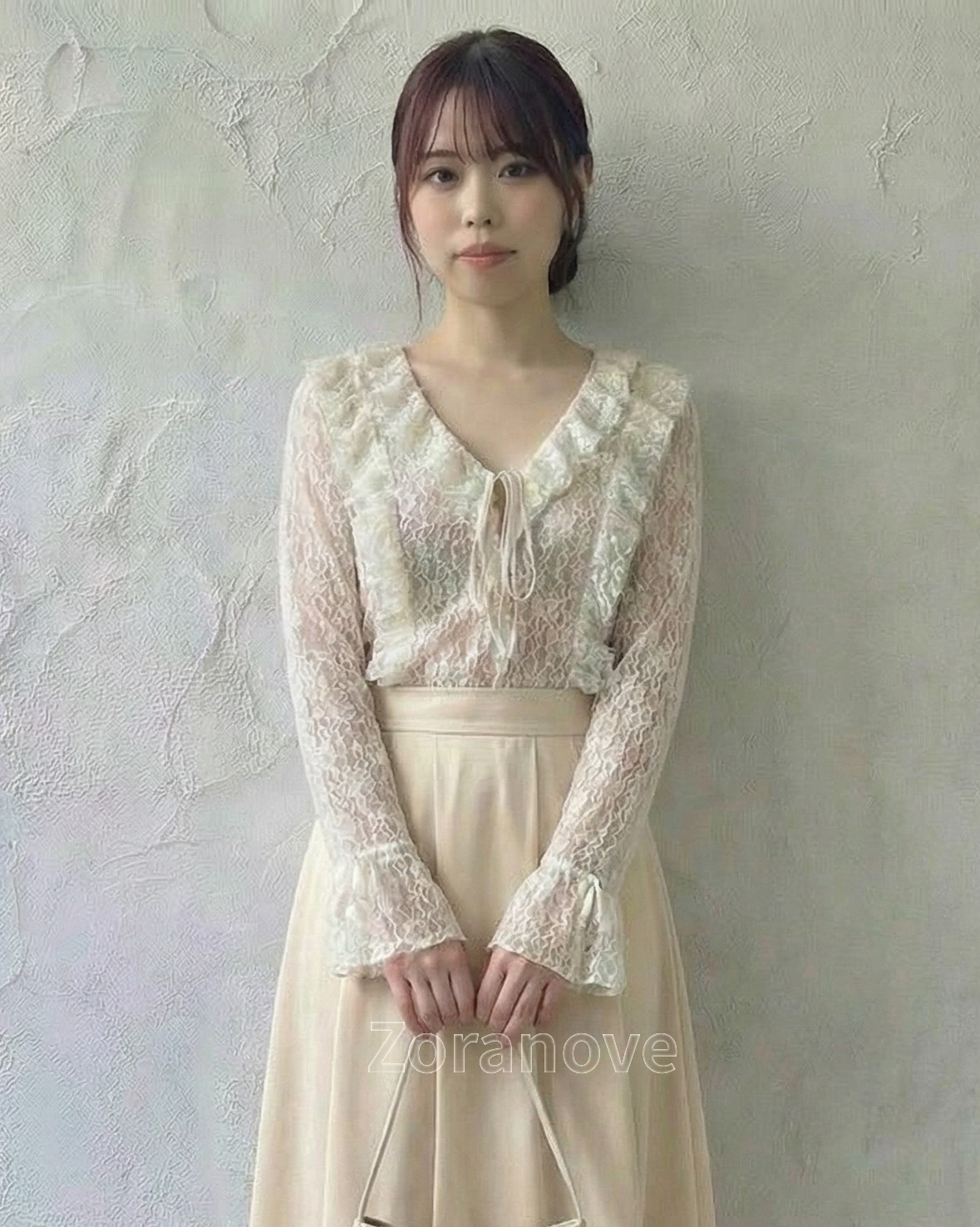 蕾絲透視荷葉邊綁帶長袖上衣