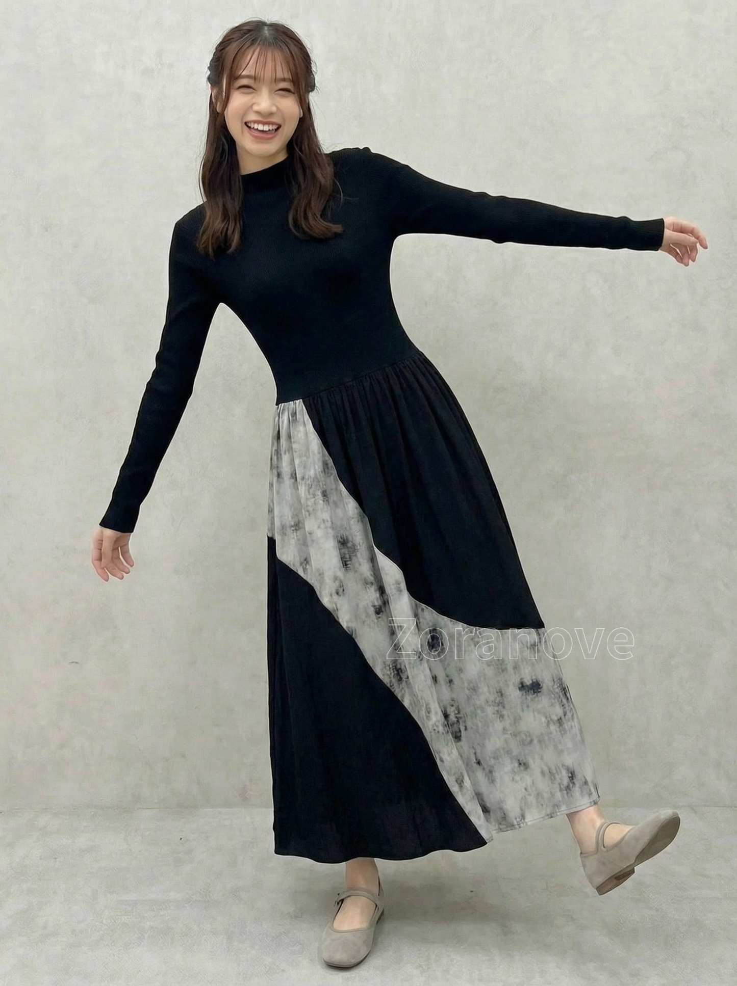 半高領拼接百褶針織洋裝