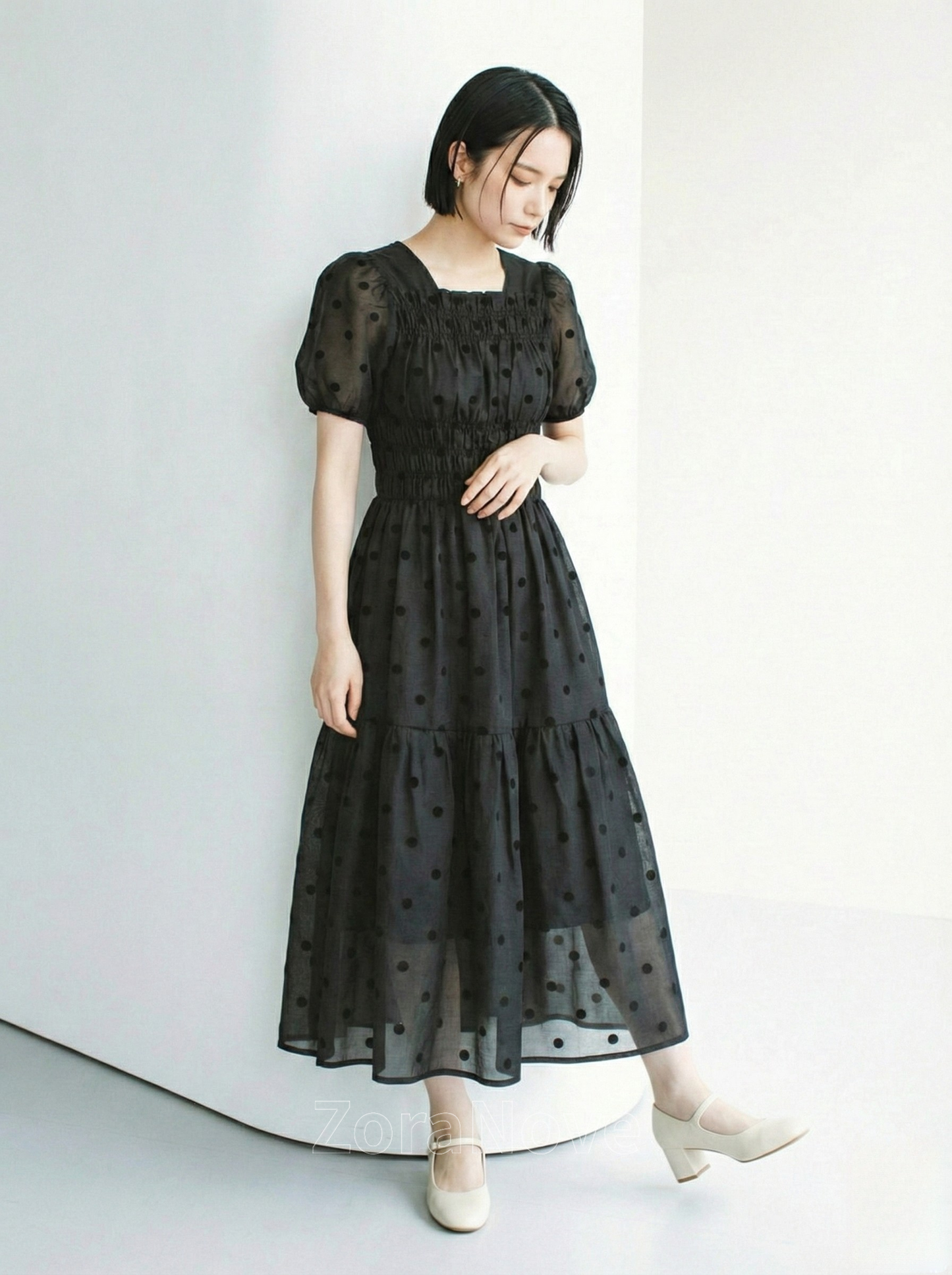 泡泡袖收腰蛋糕裙波點洋裝