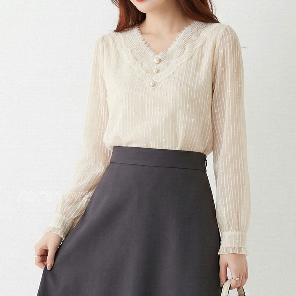 蕾絲V領珍珠鈕扣直條紋雪紡上衣