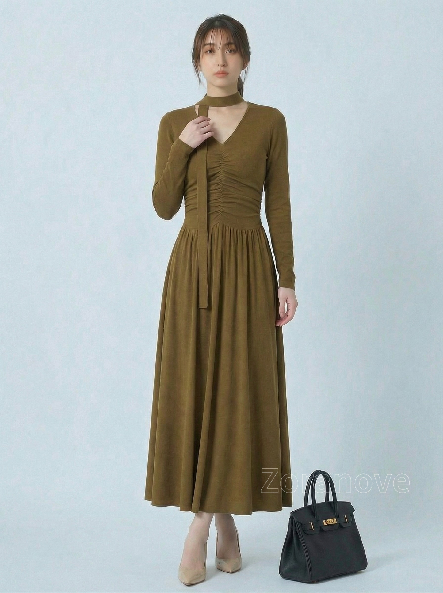 V領頸帶鏤空抽褶收腰針織洋裝