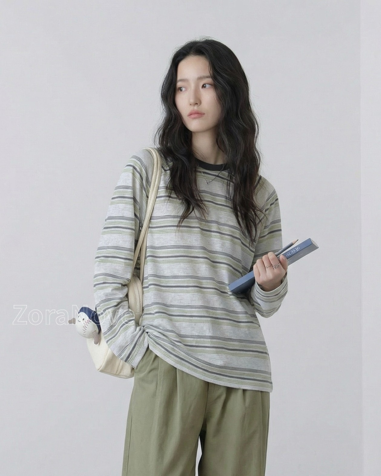 深綠色條紋寬鬆落肩長袖T恤