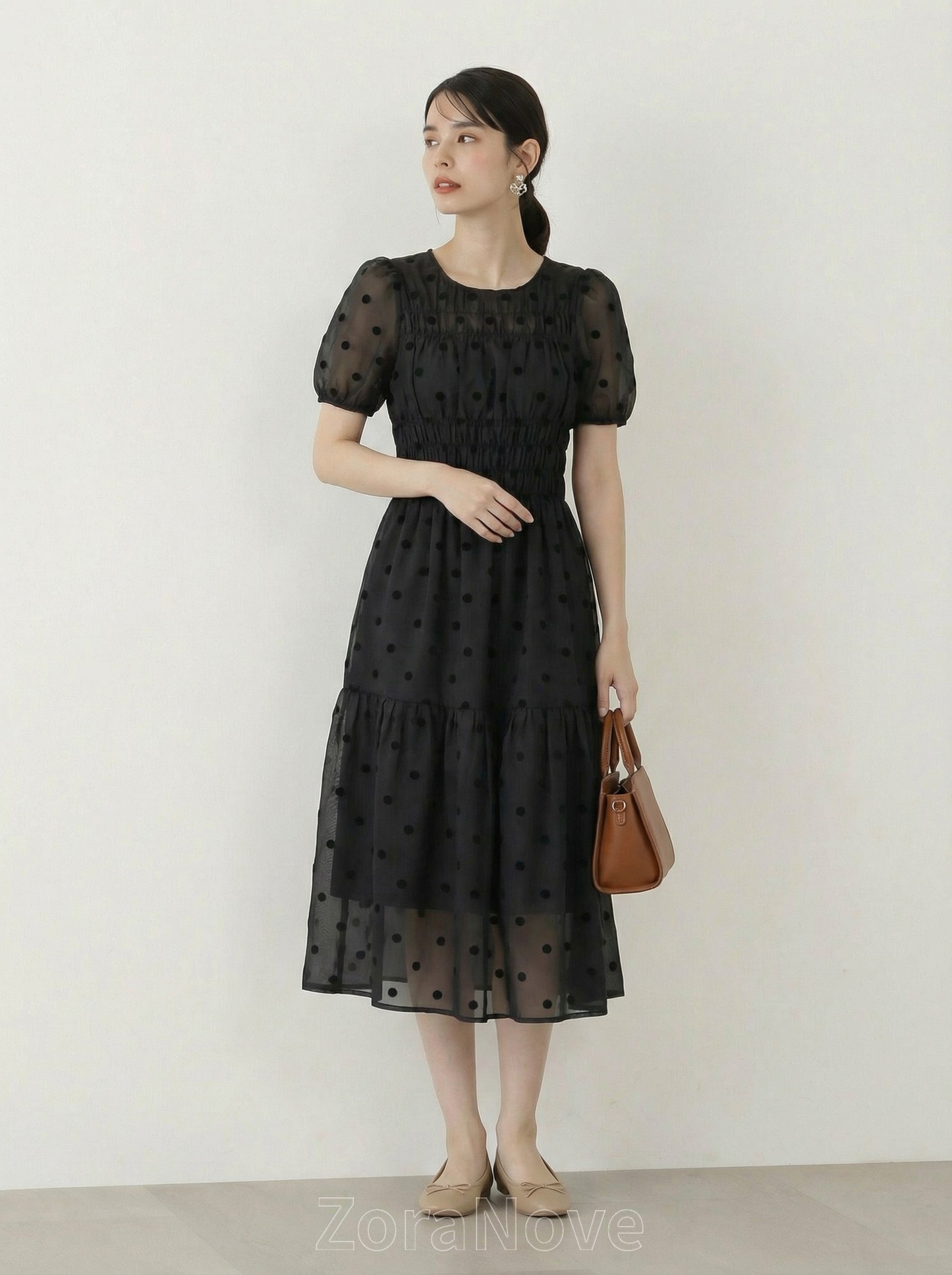 泡泡袖收腰蛋糕裙波點洋裝