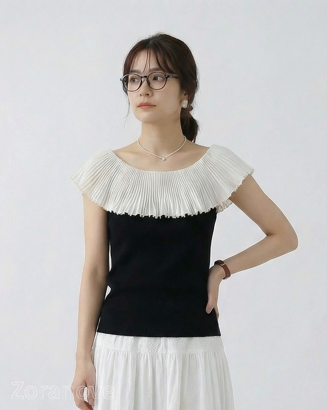 一字領荷葉邊修身短袖針織上衣