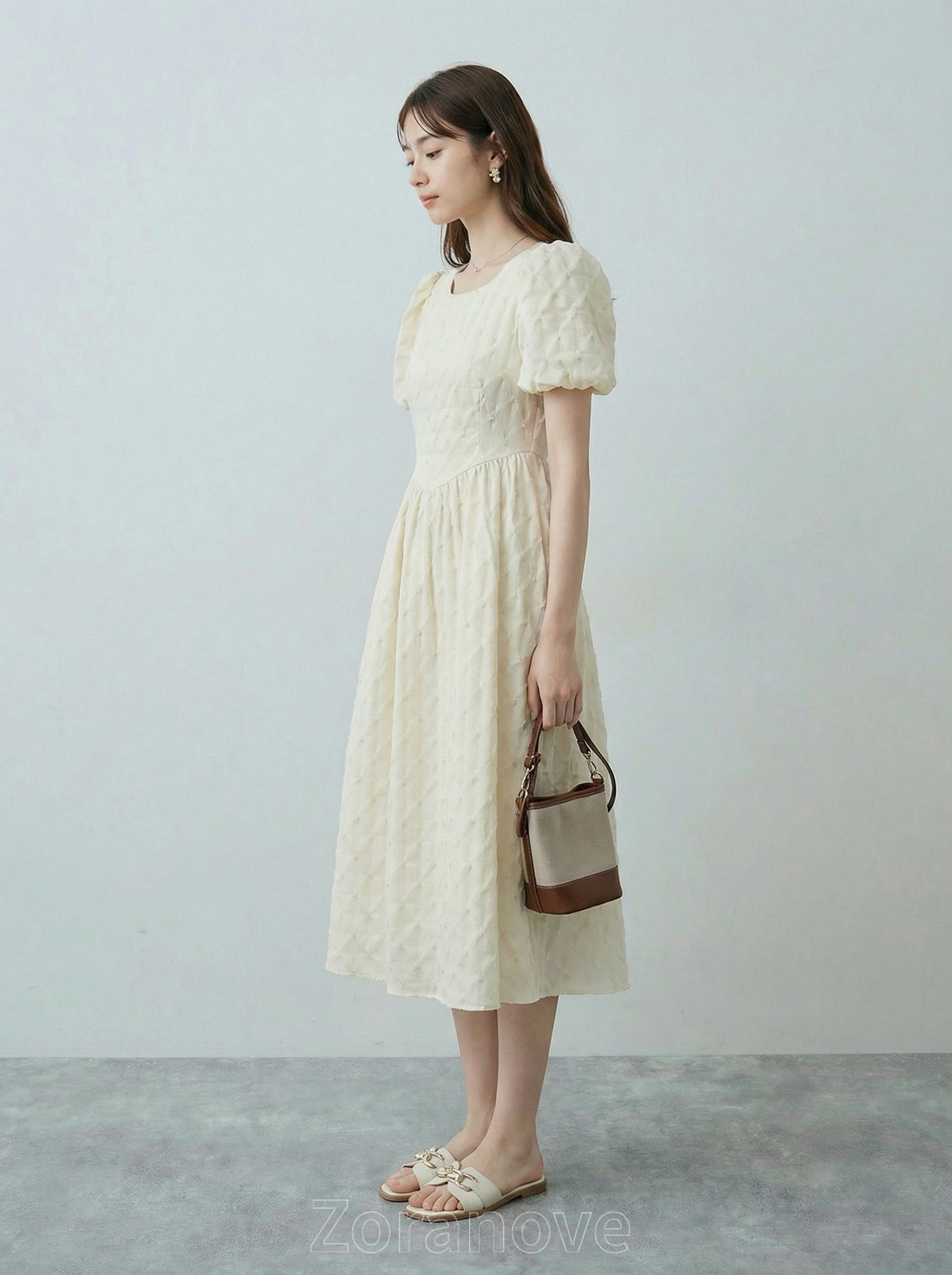 立體提花泡泡袖短袖收腰A字長裙