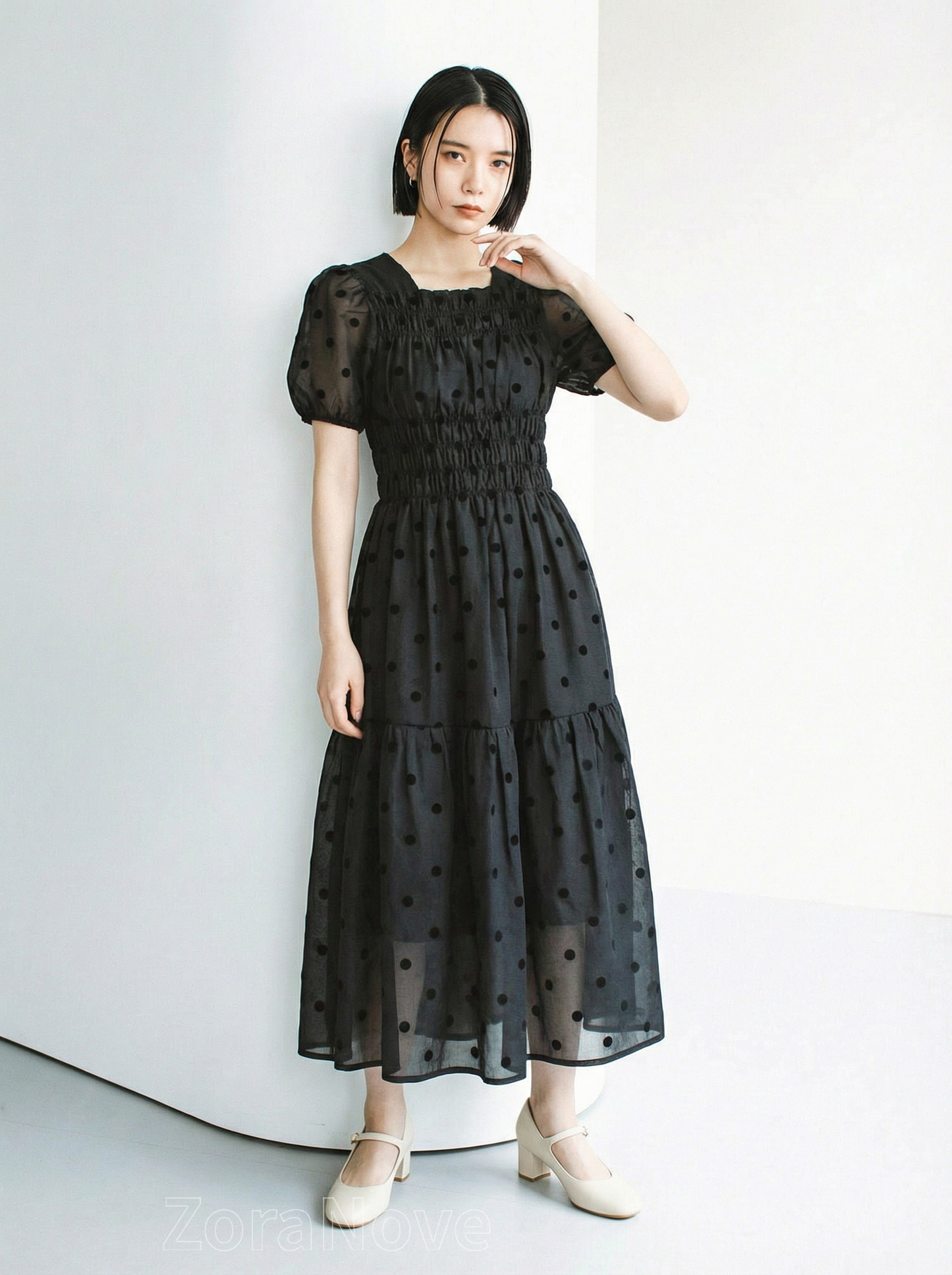 泡泡袖收腰蛋糕裙波點洋裝