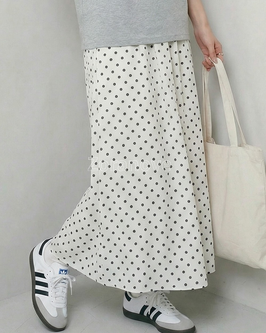 米色波點垂墜感A字長裙
