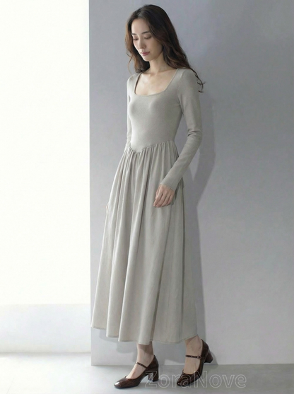 方領修身剪裁＋下擺大擺針織連身裙