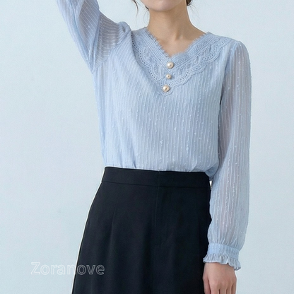 蕾絲V領珍珠鈕扣直條紋雪紡上衣