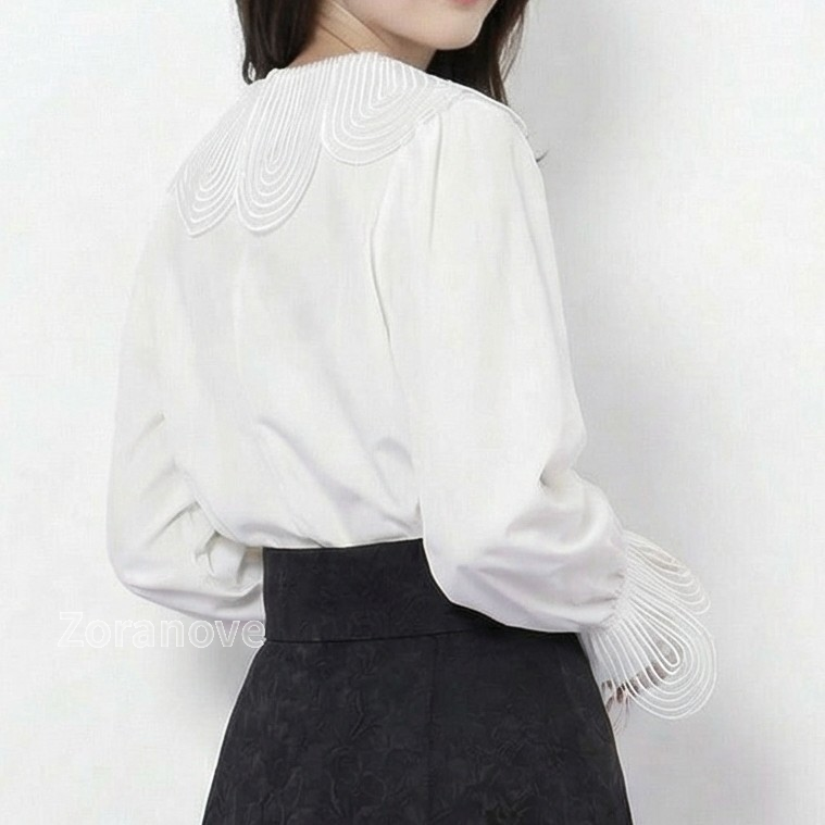 立體花瓣大翻領喇叭袖襯衫