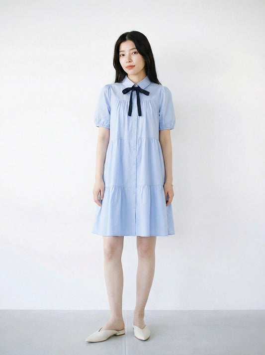 蝴蝶結領口 × 泡泡袖 × 蛋糕裙式襯衫洋裝